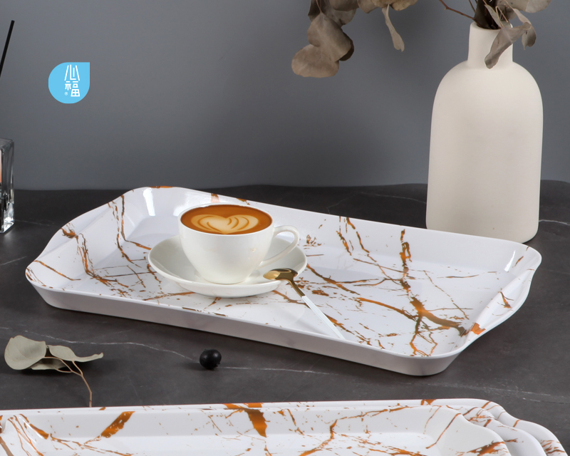 兒童餐具(ju)加(jia)班加(jia)點髮(fa)貨